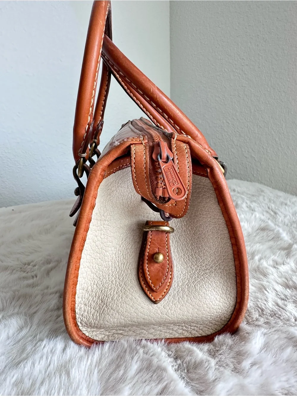 Dooney & Bourke Vintage Satchel Shoulder Bag ‘90s Tan Pebble Leather